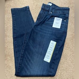DENIZEN from Levi's Women's Mid-Rise Skinny Jeans
